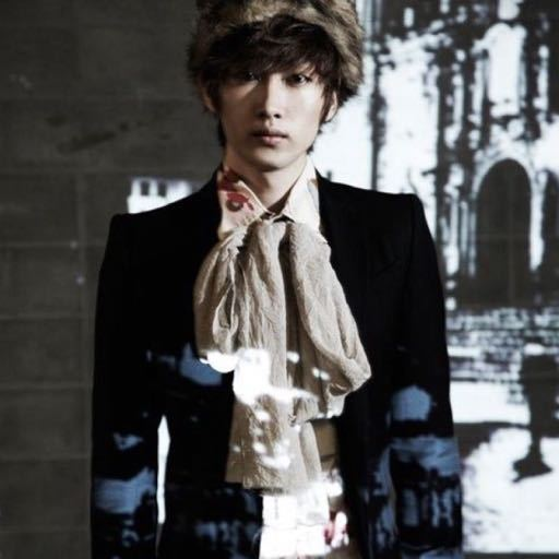 EUNHYUK 银赫背景